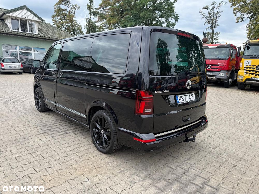 Volkswagen Multivan - 12