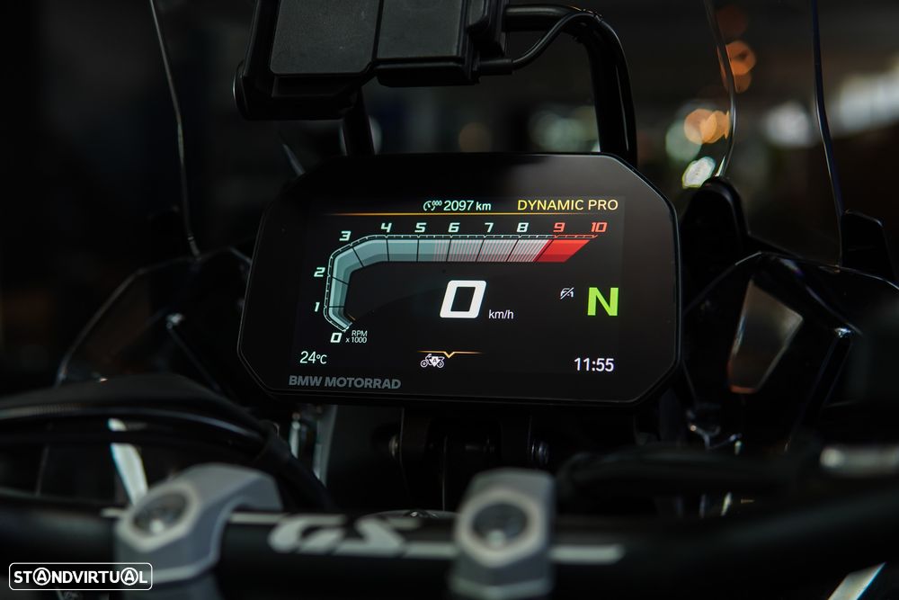 BMW R 1300 GS TRIPLE BLACK C/RODAS RAIOS DOURADAS - 52