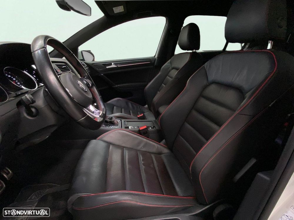 VW Golf - 15