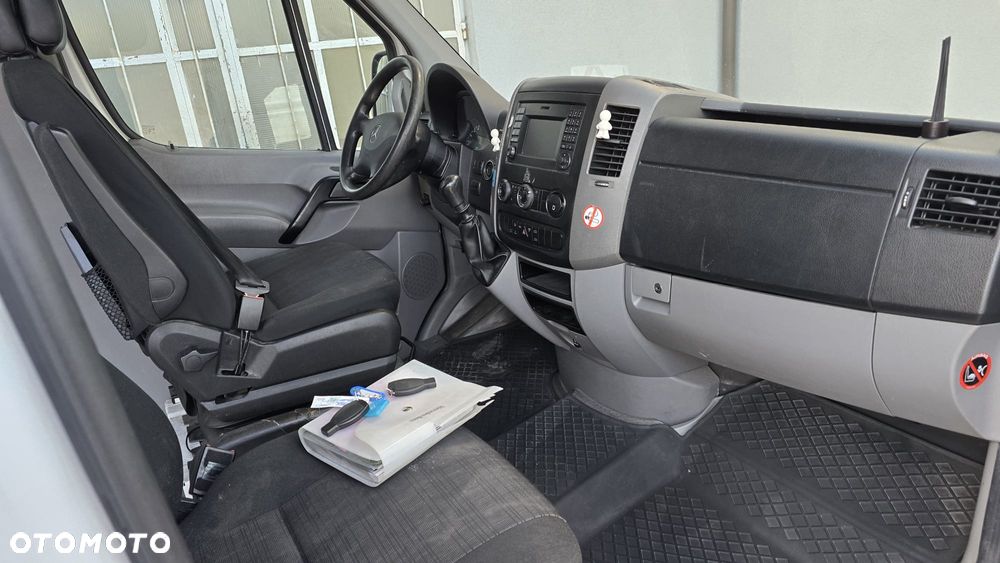 Mercedes-Benz Sprinter 906 - 12