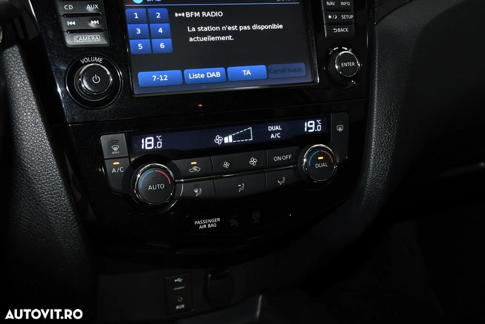 Nissan X-Trail 1.6 dCi N-Connecta - 17