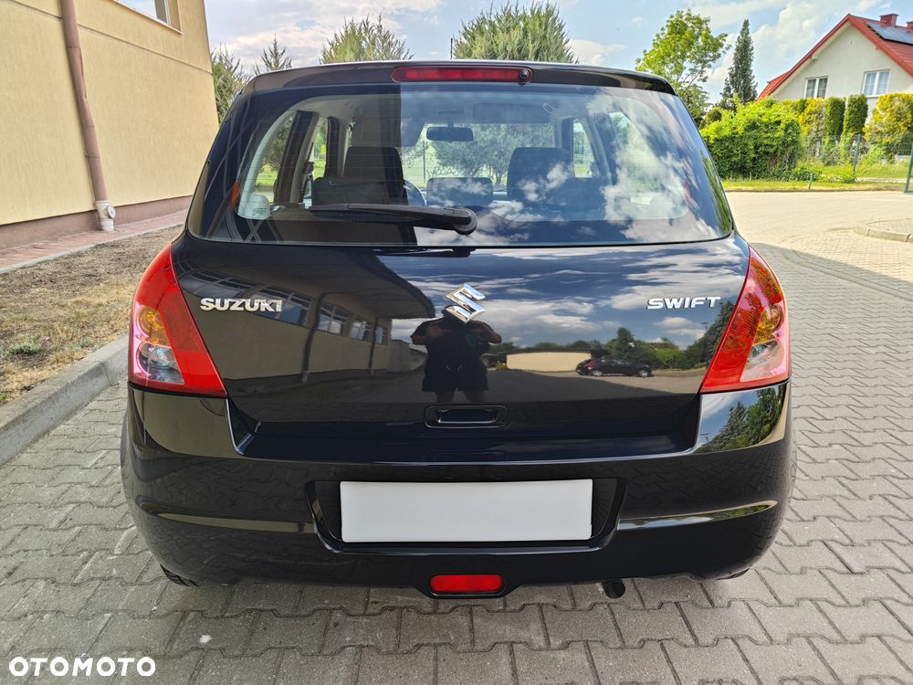 Suzuki Swift - 8