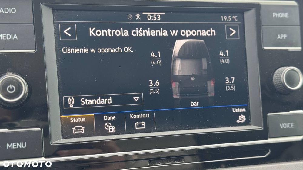 Volkswagen Transporter 2.0 TDI z 2022 roku - 17