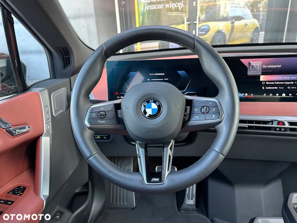 BMW iX - 22