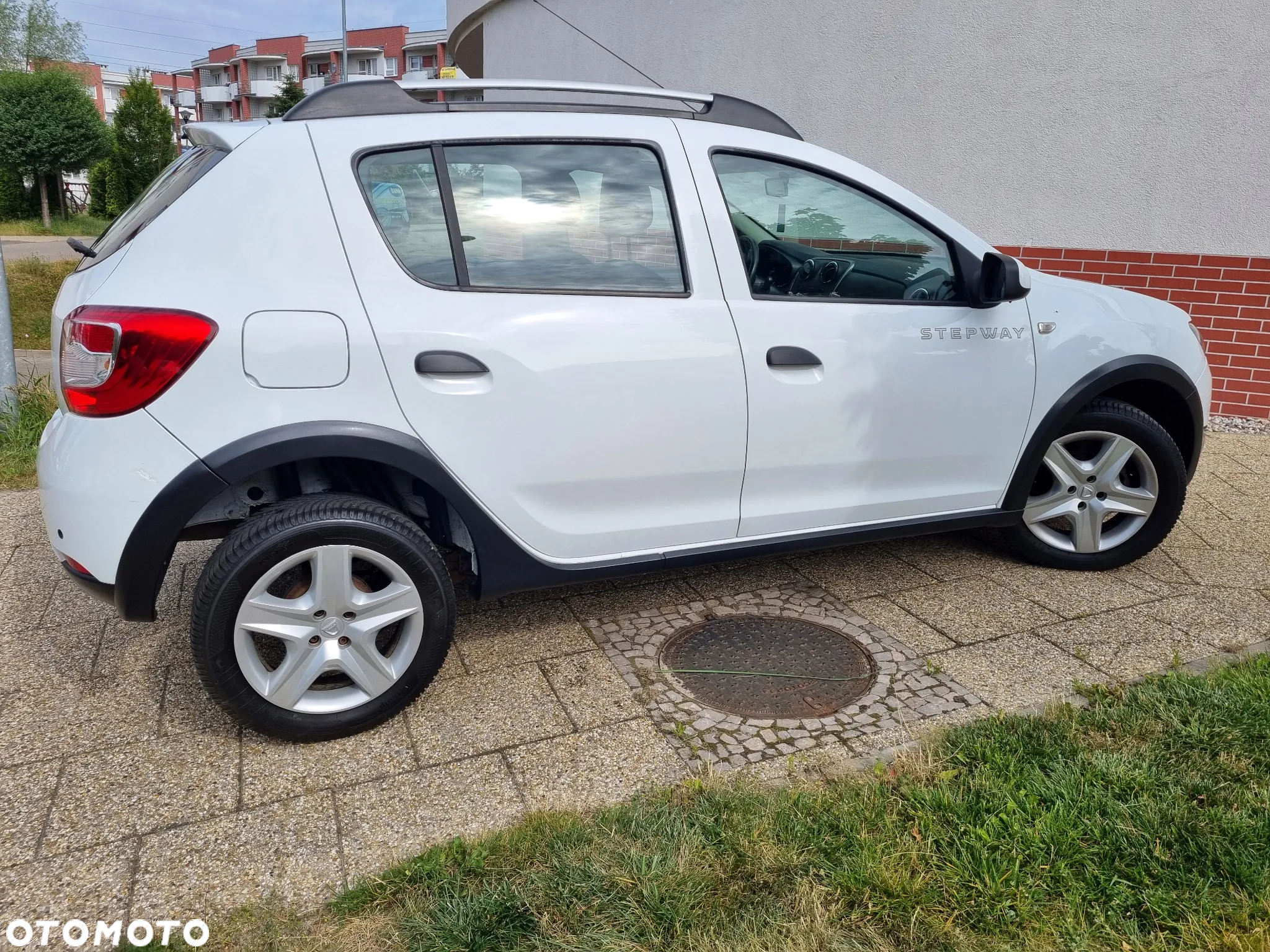 Dacia Sandero Stepway 0.9 TCe Laureate S&S - 14