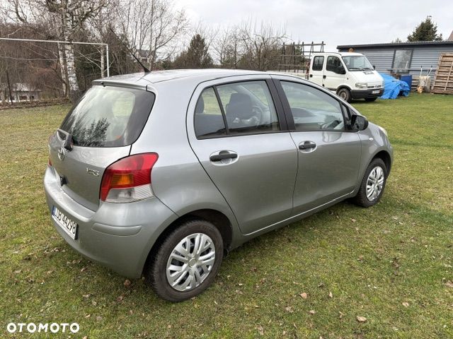 Toyota Yaris 1.0 Terra A/C - 2