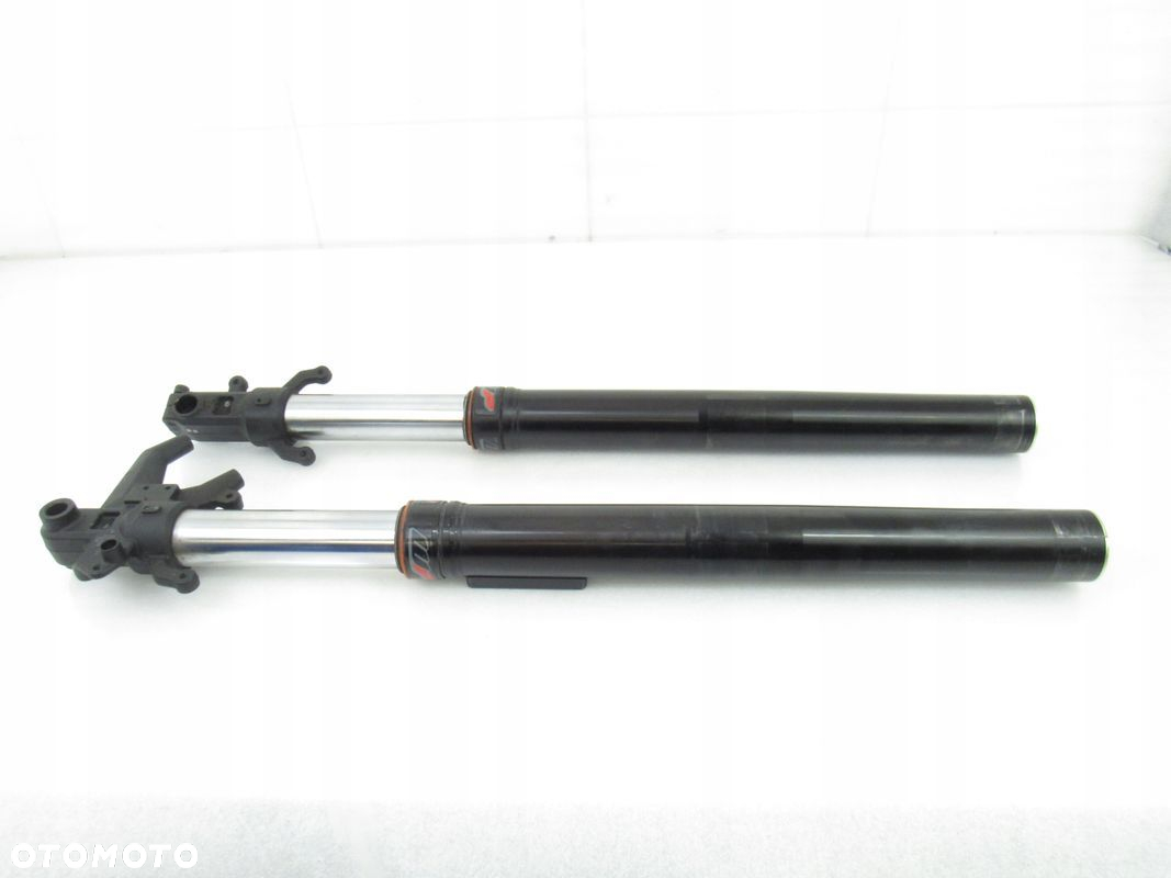 Lagi komplet KTM Duke 125, 19r ABS - 6