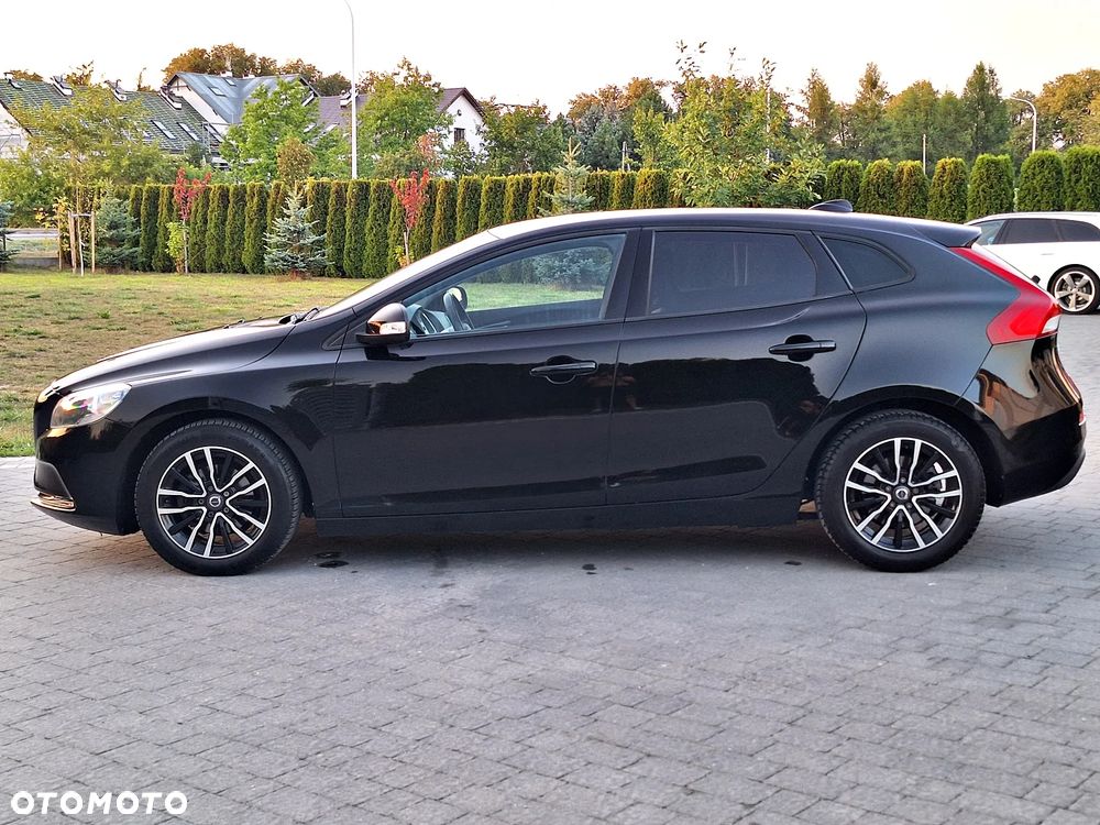 Volvo V40 D2 - 16