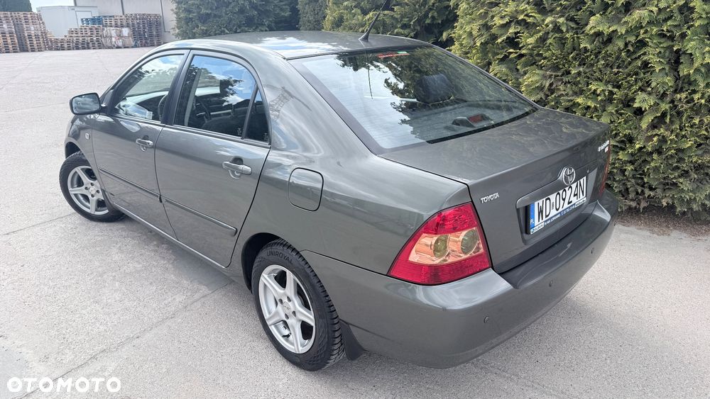 Toyota Corolla 1.6 VVT-i Sol (air6) - 4