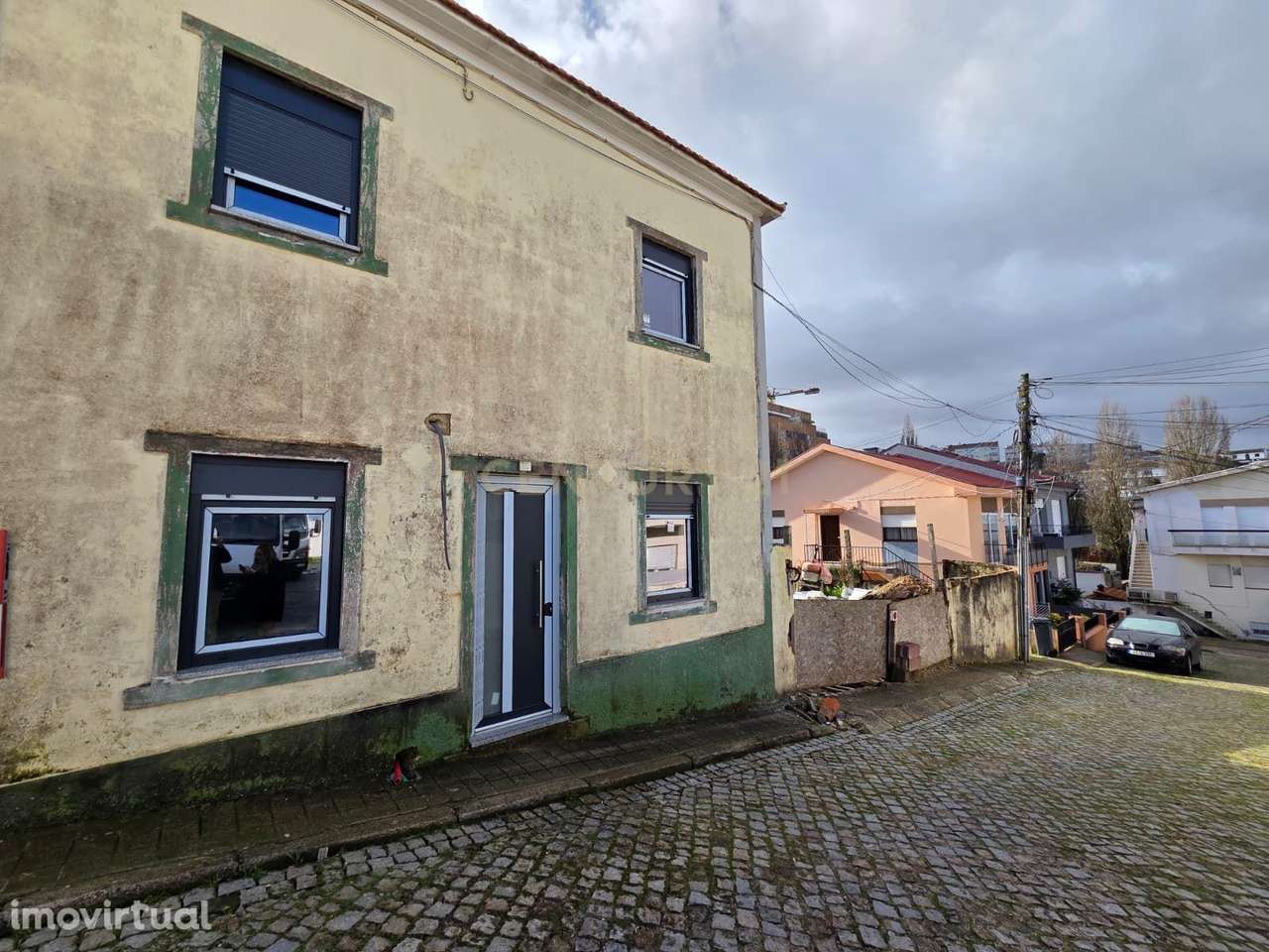 Andar Moradia T2 com Jardim e Aparcamento para 2 carros em Águas Santa - Grande imagem: 2/18