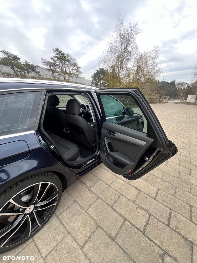 Audi A4 Avant 2.0 TDI Multitronic - 24