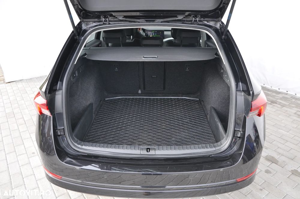 Skoda Octavia 2.0 TDI DSG Style - 30