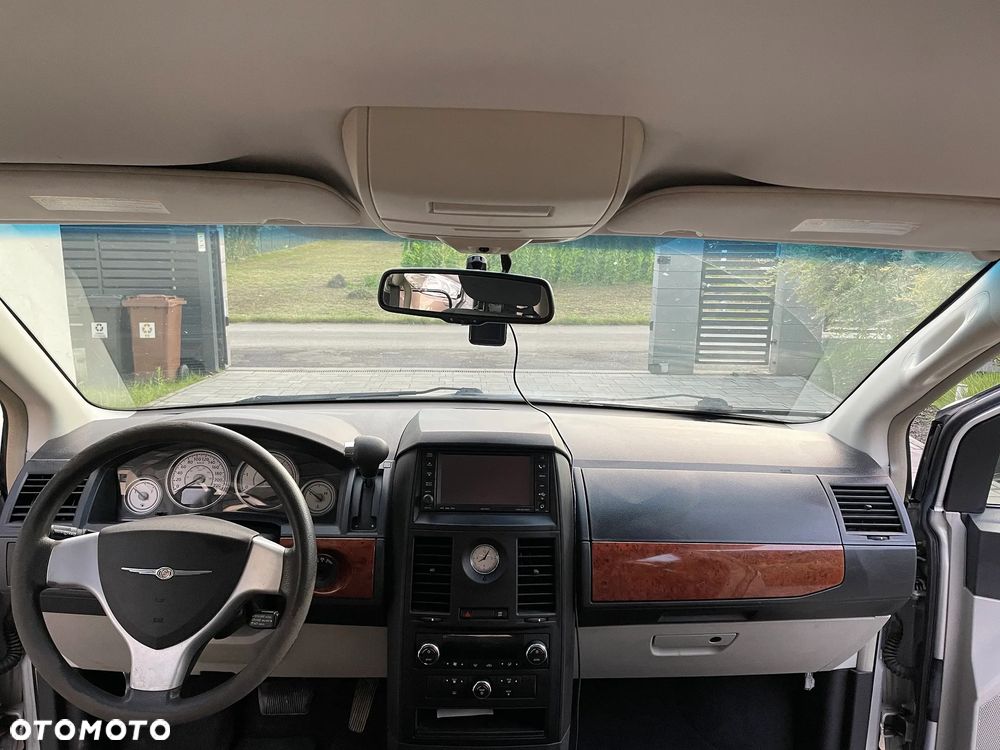 Chrysler Grand Voyager 2.8 CRD LX - 8