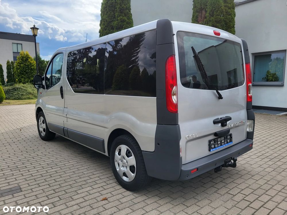 Opel Vivaro - 18