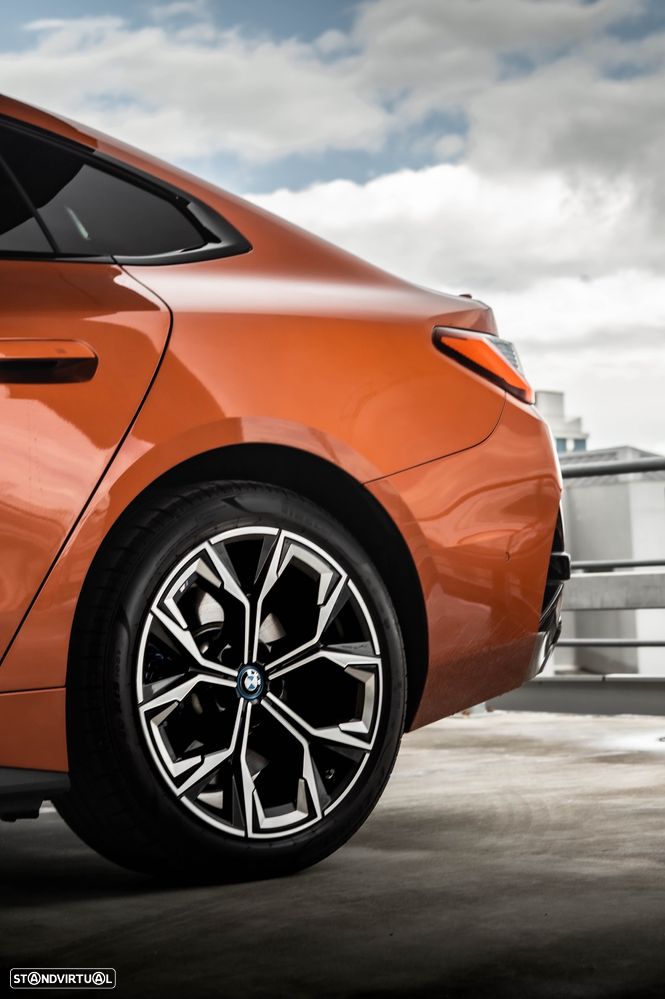 BMW i4 M50 Gran Coupe - 8