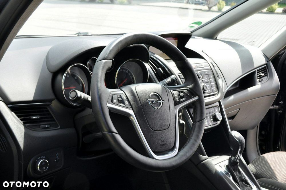 Opel Zafira - 22
