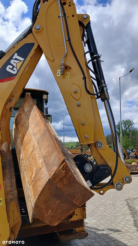 Caterpillar 444F2 - 8