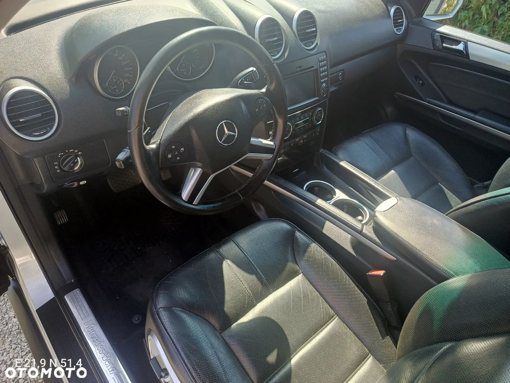 Mercedes-Benz ML - 7