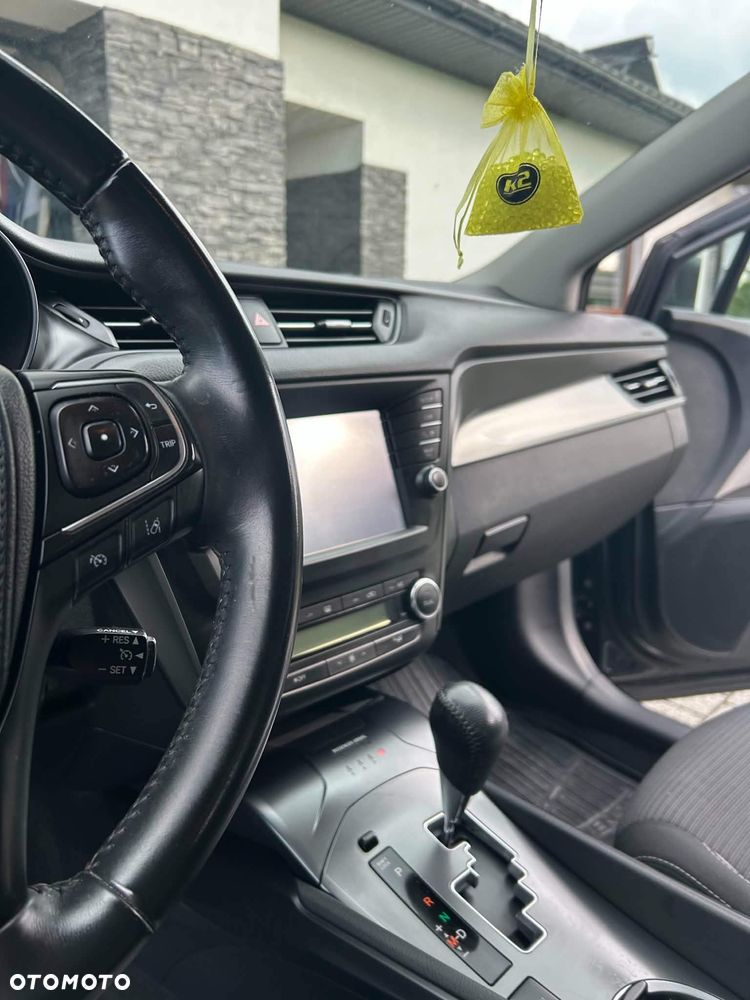 Toyota Avensis 2.0 Premium MS - 10