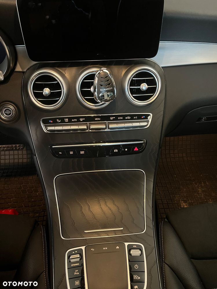 Mercedes-Benz GLC - 17