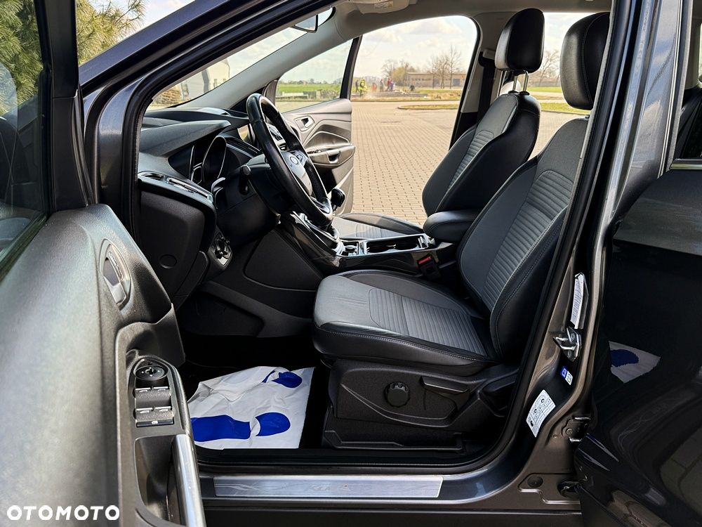 Ford Kuga 2.0 TDCi 4x4 SYNC - 29