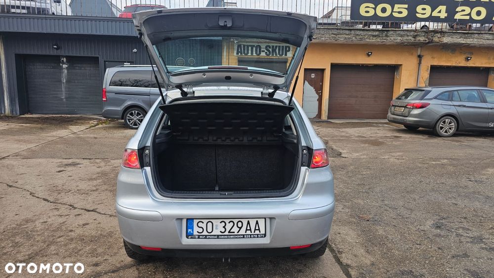 Seat Ibiza 1.4 16V Reference - 8