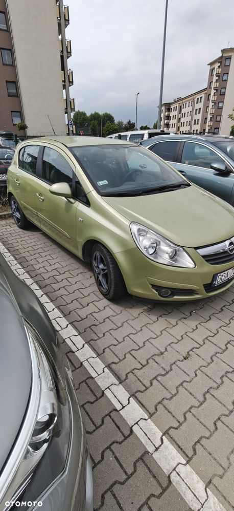 Opel Corsa 1.2 16V Edition - 2