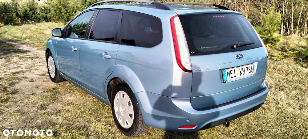 Ford Focus 1.6 16V Trend - 24