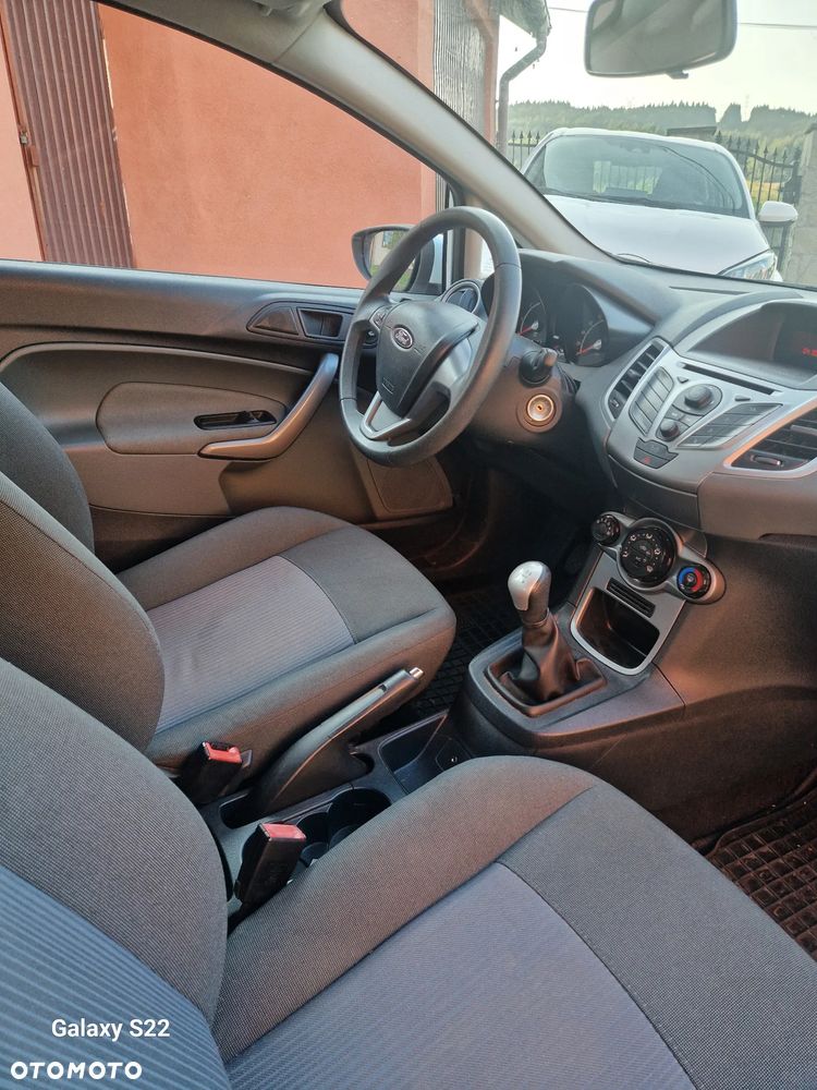 Ford Fiesta 1.25 Ambiente EU5 - 2