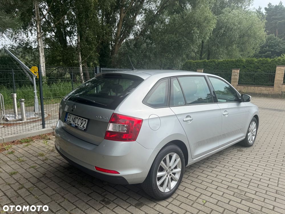Skoda RAPID Spb 1.4 TDI DPF Ambition DSG - 5