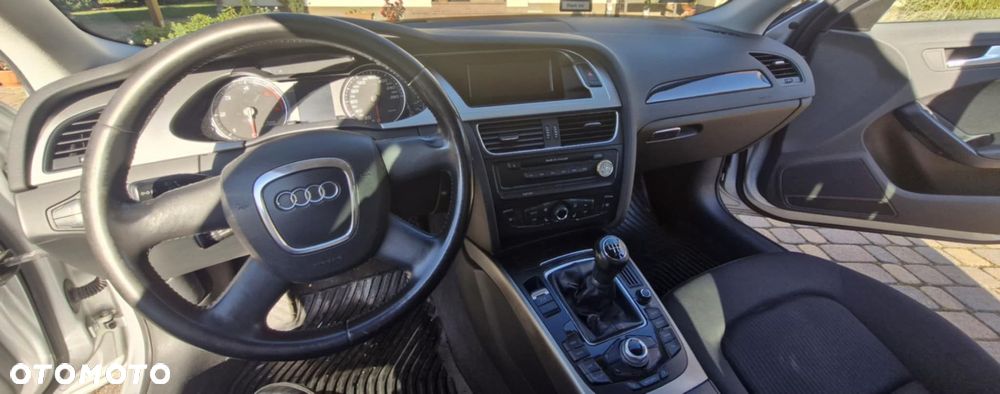 Audi A4 Limousine 2.0 TDI - 14