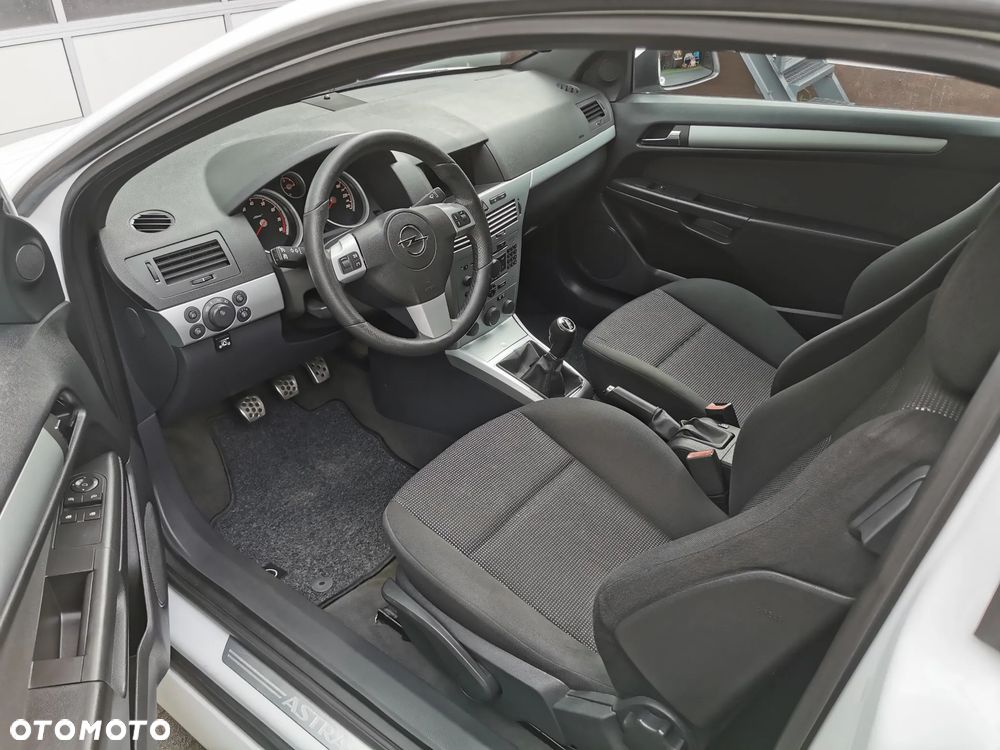Opel Astra 1.8 Sport - 11