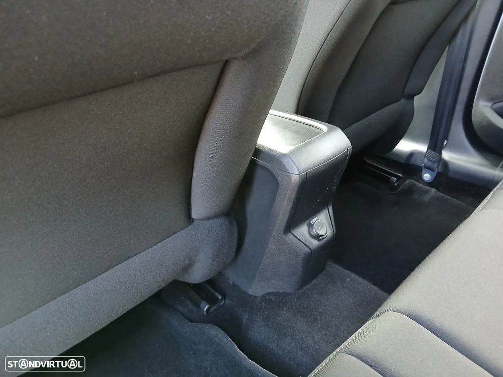 Peugeot 2008 PureTech 82 Style - 23