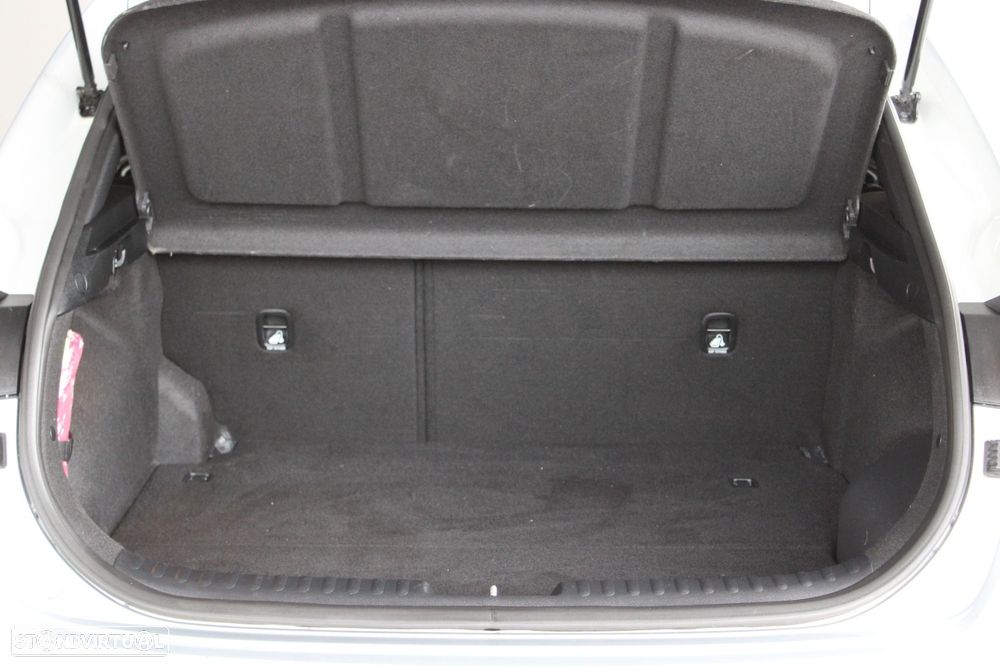 Kia XCeed 1.6 GDi PHEV Drive - 10