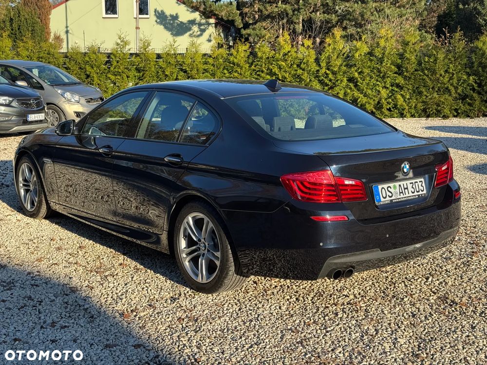 BMW Seria 5 528i - 10