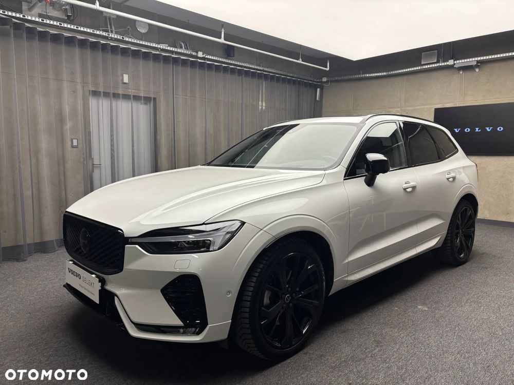 Volvo XC 60 B5 B AWD Ultra Black Edition - 1