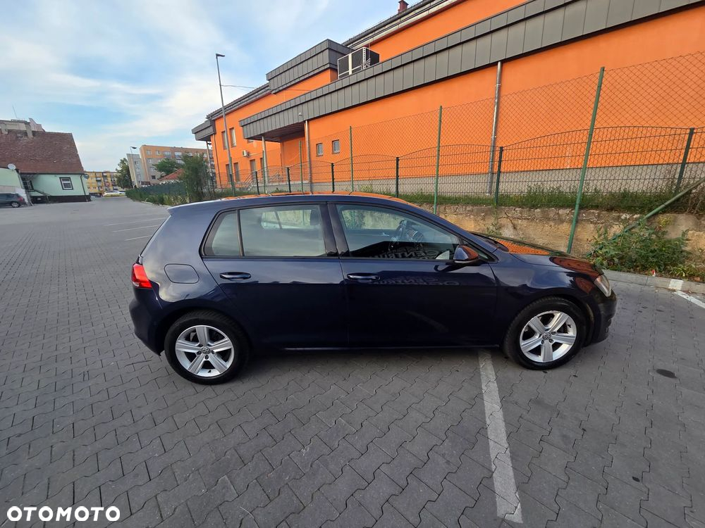 Volkswagen Golf VI 1.6 TDI Comfortline - 6