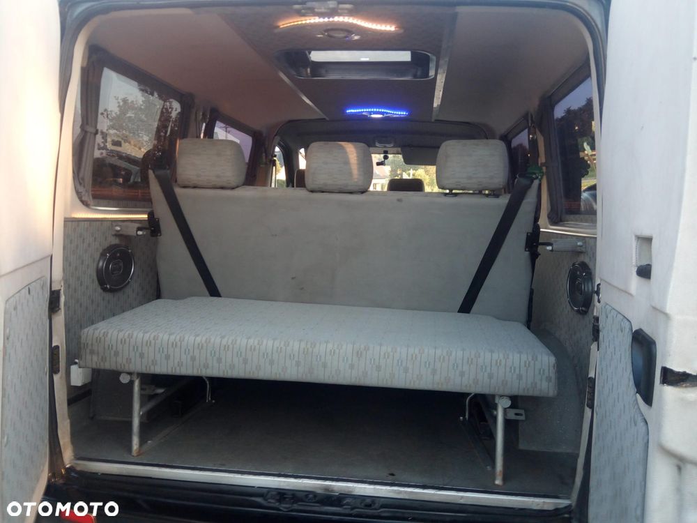 LDV Maxus - 15