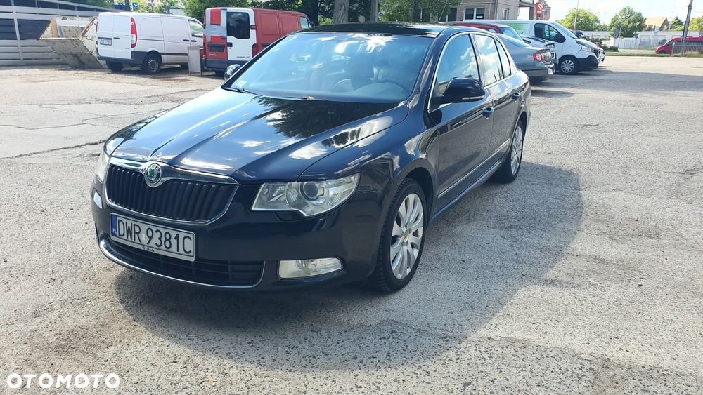 Skoda Superb 2.0 TDI Elegance DSG - 34