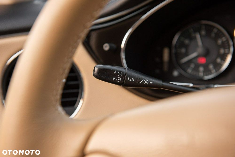 Mercedes-Benz CLS 500 7G-TRONIC - 25