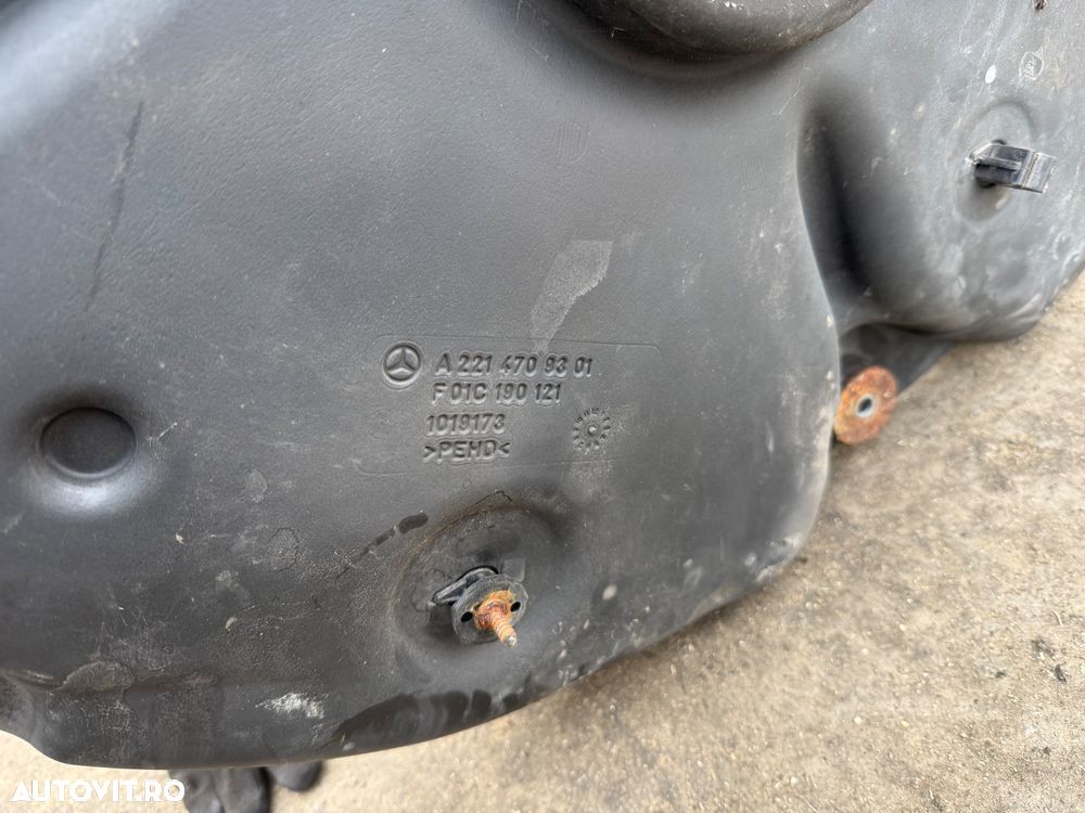 Rezervor adblue mercedes s350 cdi w221 facelift a2214709301 an 2012 s class - 1