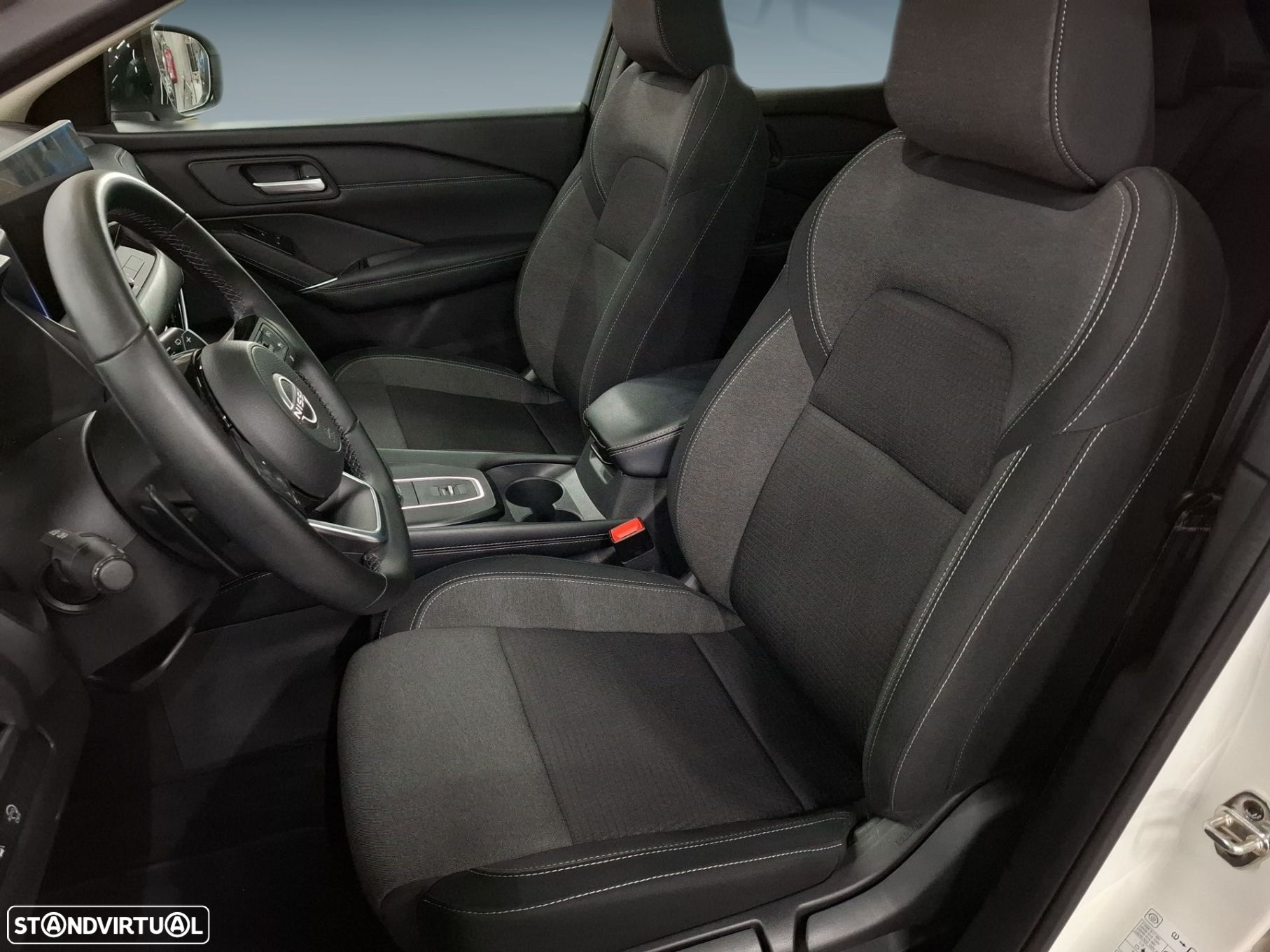 Nissan Qashqai 1.3 DIG-T N-Connecta LED+TT+SKY Xtronic - 11
