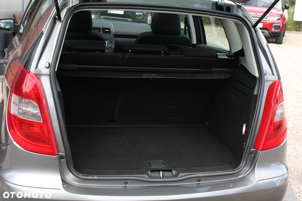 Mercedes-Benz Klasa A 160 CDI DPF BlueEFFICIENCY Special Edition - 6