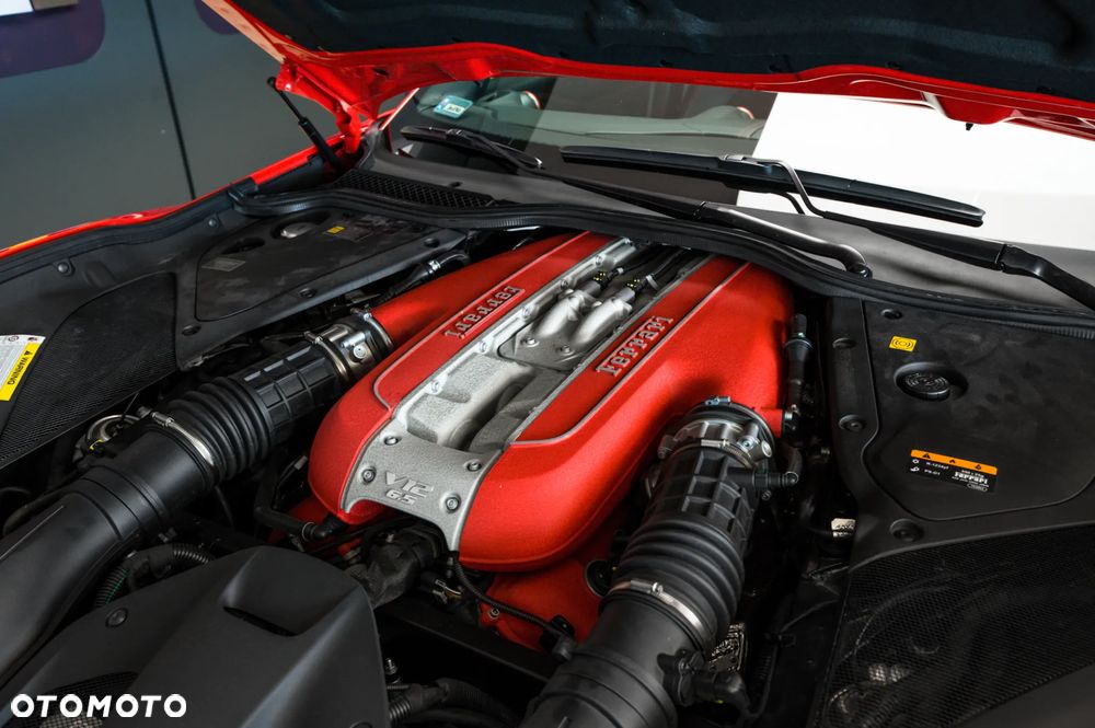 Ferrari 812 Superfast - 36