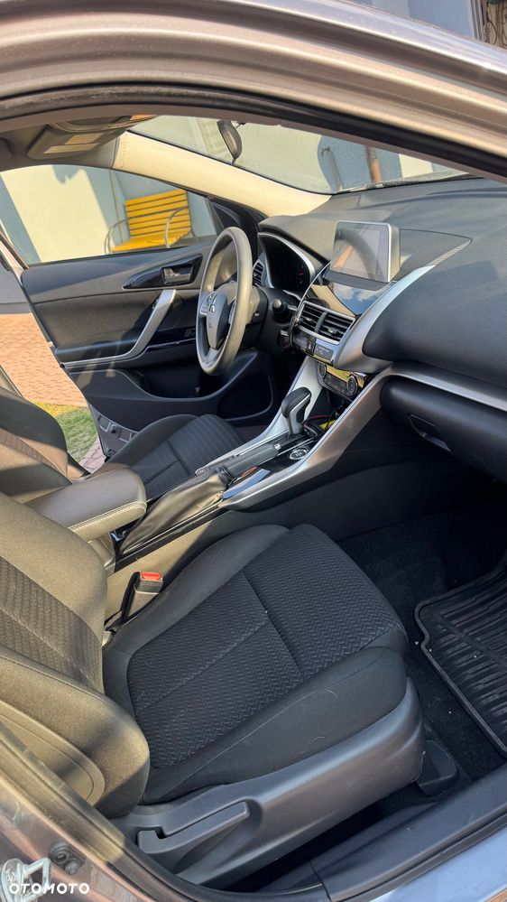 Mitsubishi Eclipse Cross 1.5 T-MIVEC ClearTec CVT 4WD Diamant Edition Plus - 11