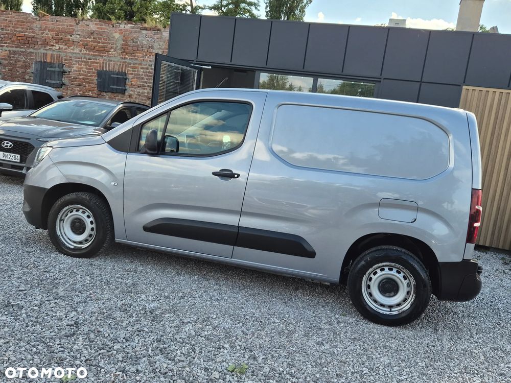 Opel COMBO - 8