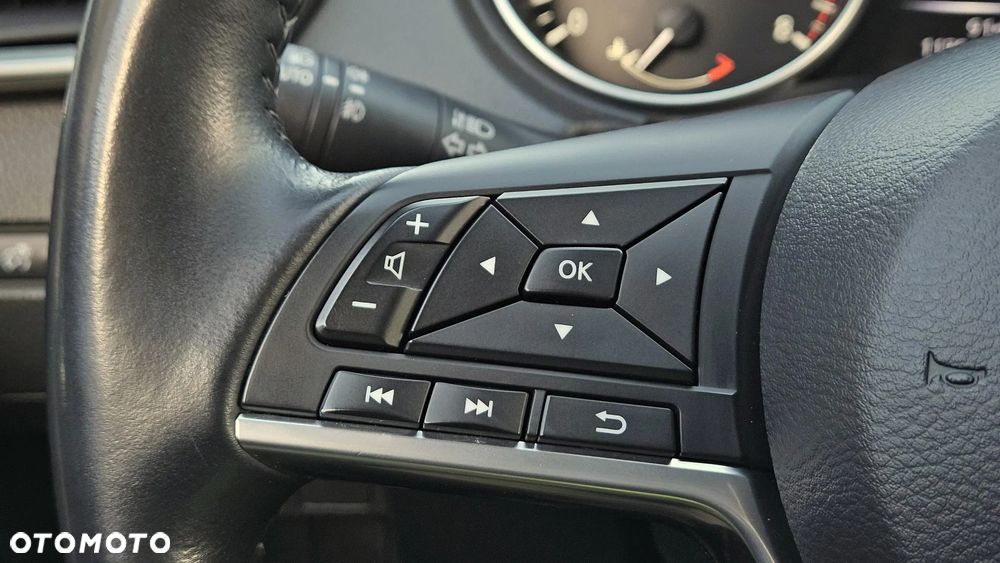 Nissan Qashqai 1.6 DIG-T N-Connecta - 33