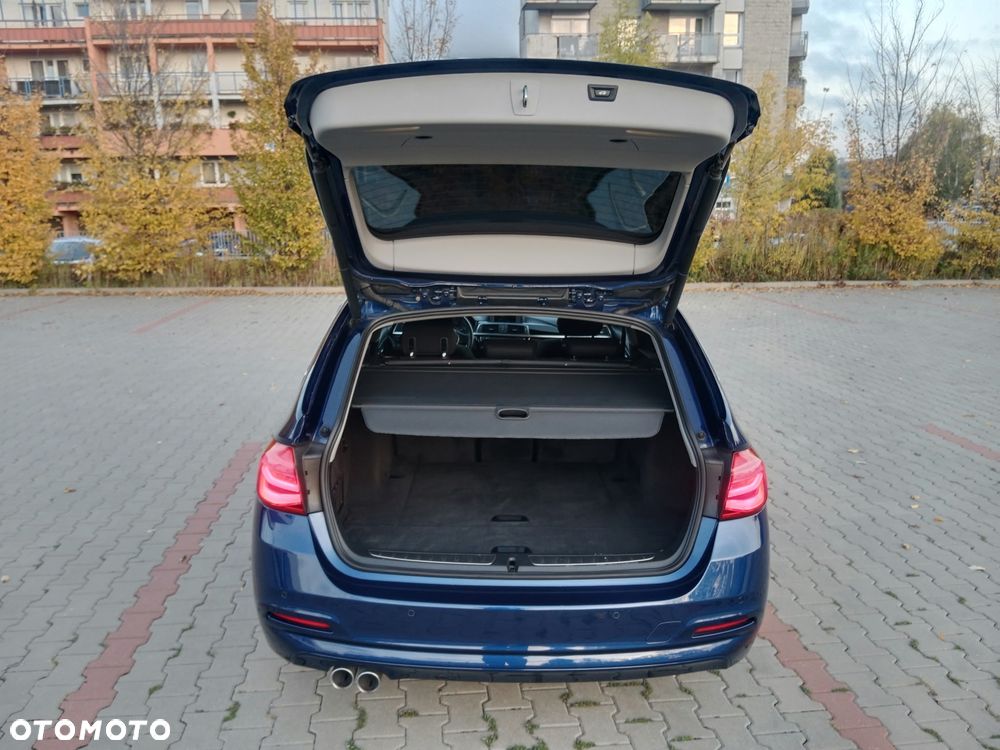 BMW Seria 3 - 22