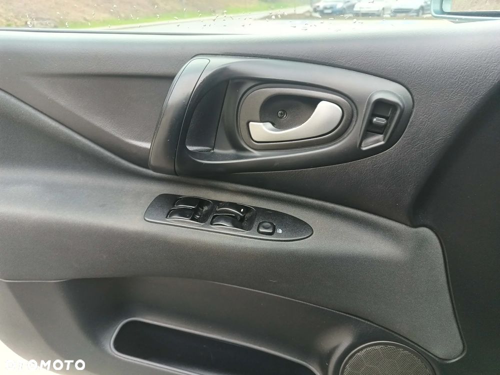 Mitsubishi Space Star 1.6 Avance - 39