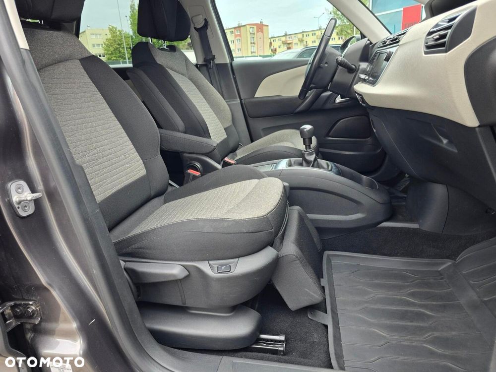 Citroën C4 Picasso 1.2 PureTech MoreLife - 16